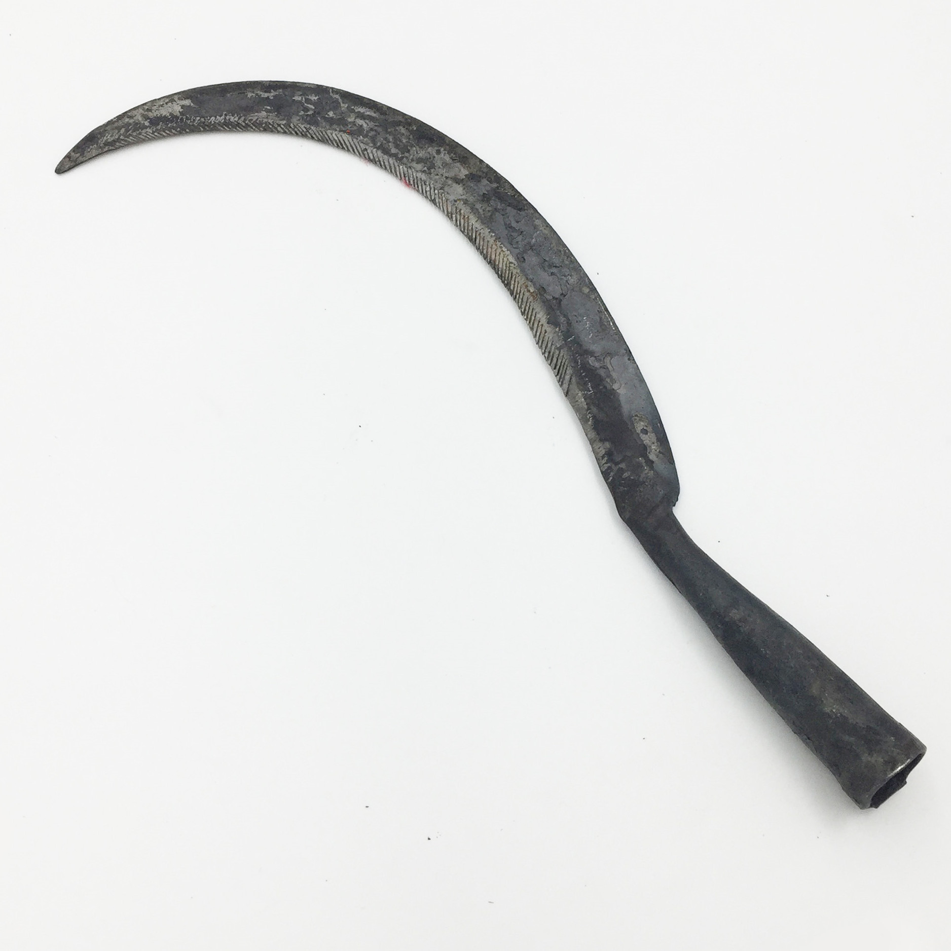 厂家供货土铁谷镰刀 禾镰 小镰刀 割草刀 除草镰刀 农用半月镰刀