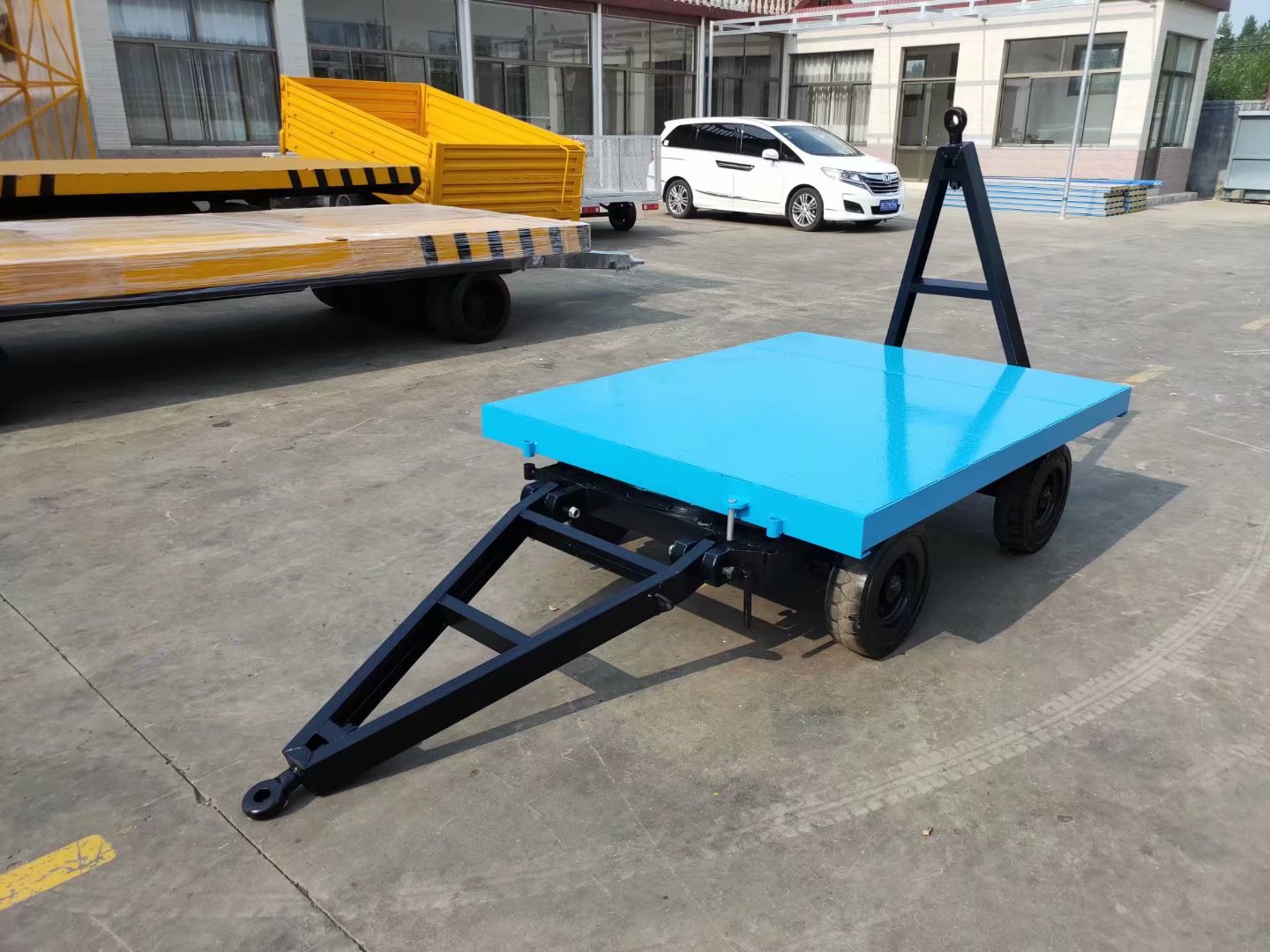 89吨平板拖车 双向牵引 厂家供应