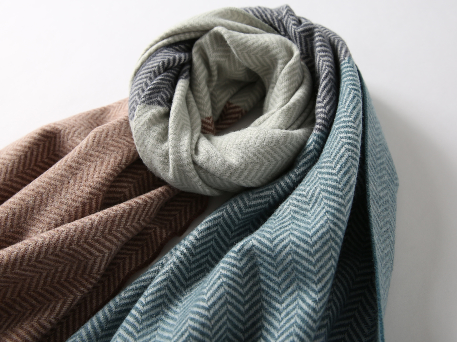 2019秋冬新款人字纹撞色围巾女冬季韩版保暖针织外搭披肩女百搭