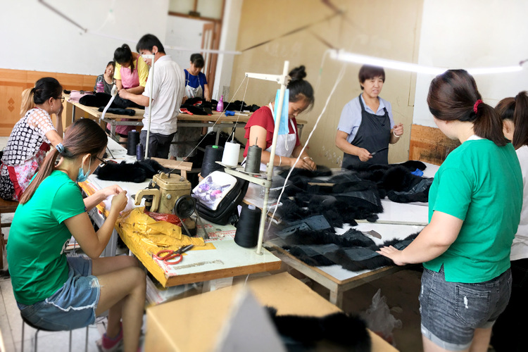 工厂定制真皮草狐狸毛领羽绒服专用真毛狐狸帽领整皮帽条各种颜色