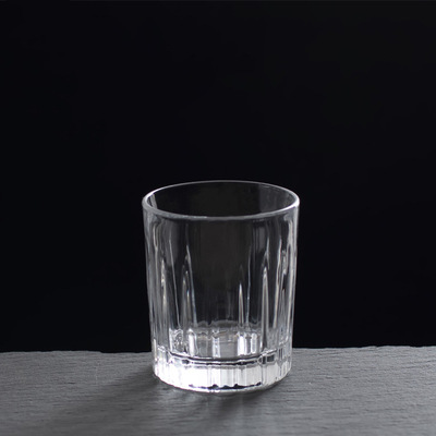 创意竖纹刻花一口杯烈酒杯玻璃小杯子弹杯白酒烈酒杯定制