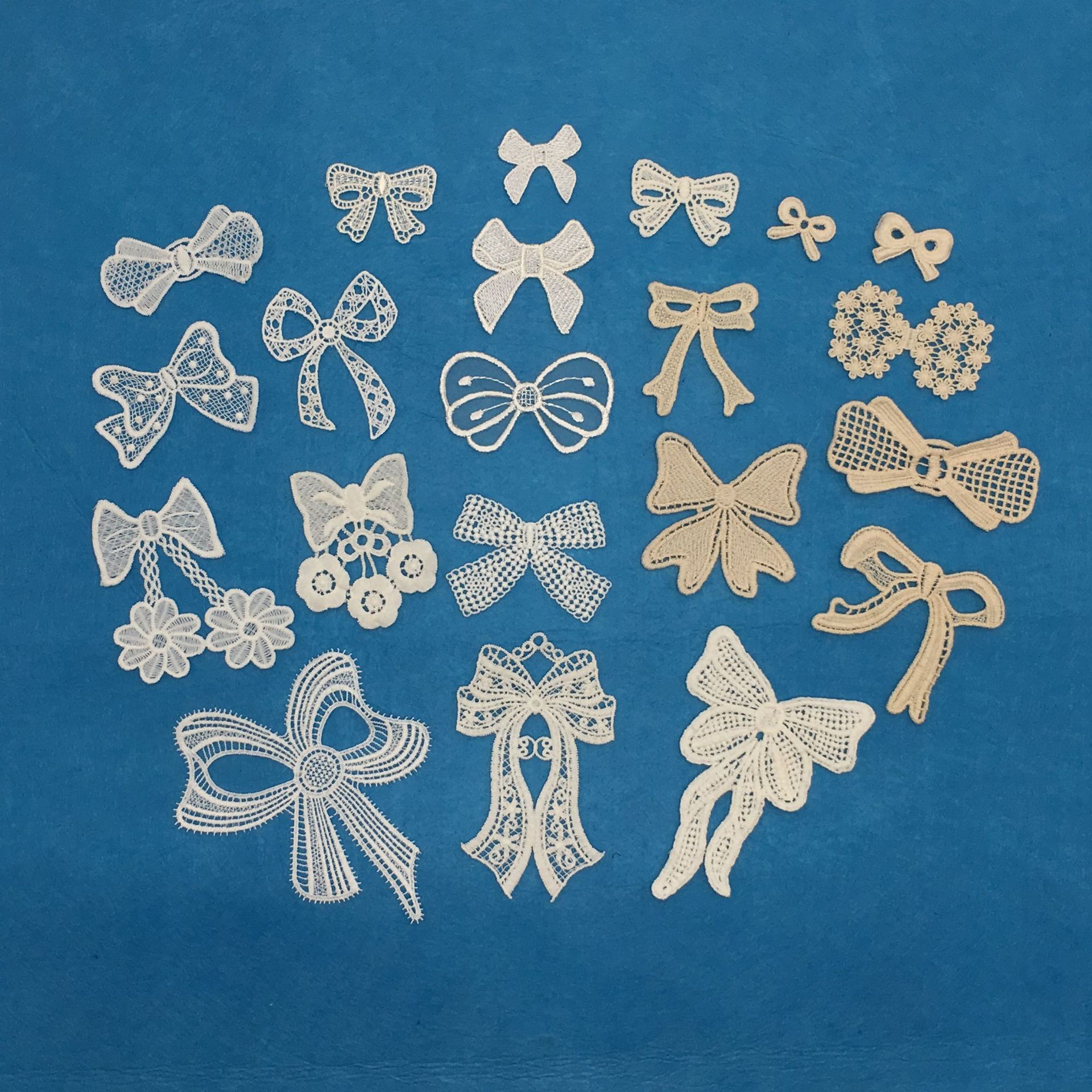 新款玻璃纱蝴蝶结 刺绣布贴 蕾丝花边 绣花章