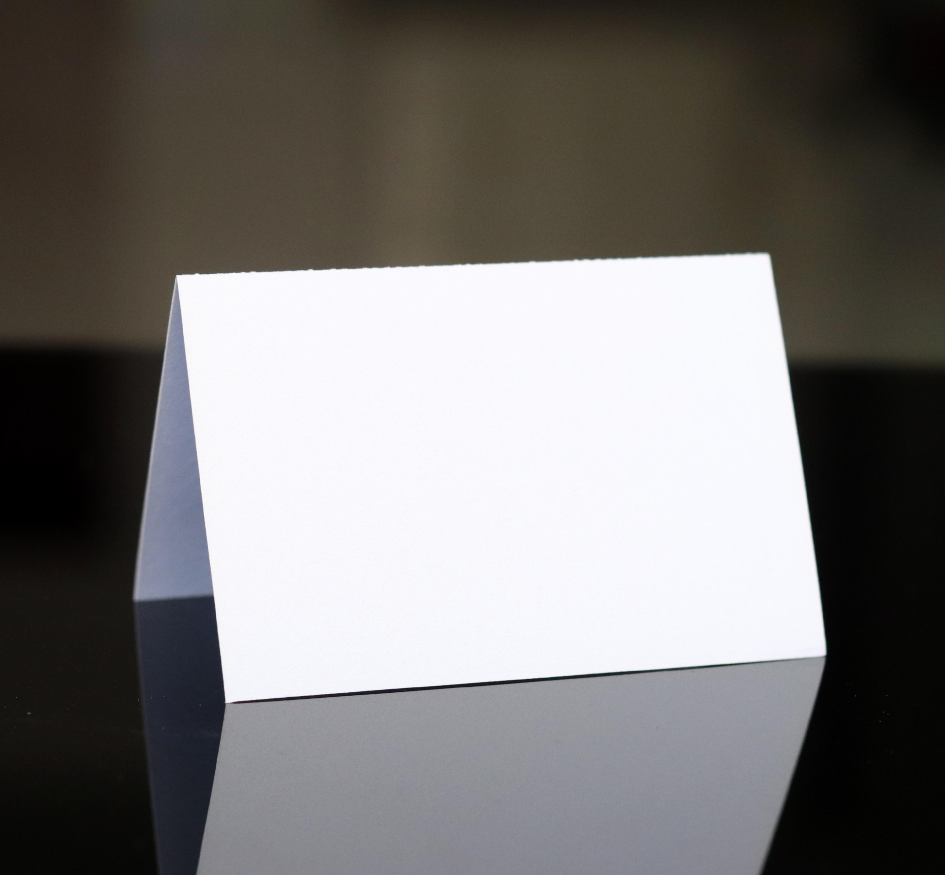 珠光白色席位卡 激光镂空立体纸桌卡 姓名座次卡会议牌 浙江批发