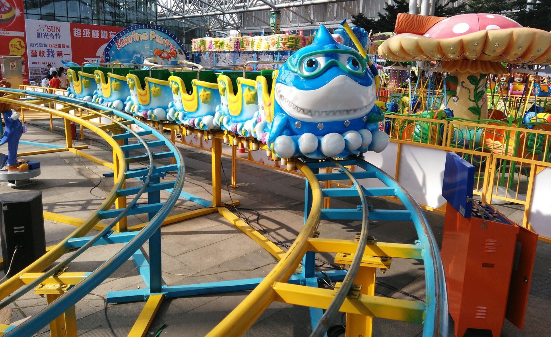 自旋滑车公园迷你过山车 游乐园广场小型儿童过山车 游乐设备