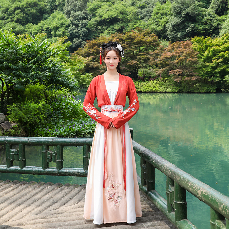 原创新款汉服女刺绣花对襟齐腰襦裙广袖国风仙女服传统舞台演艺装
