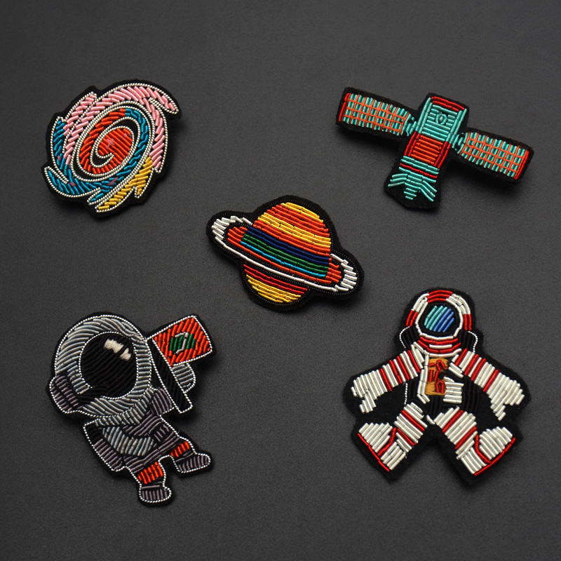 宇宙刺绣胸针