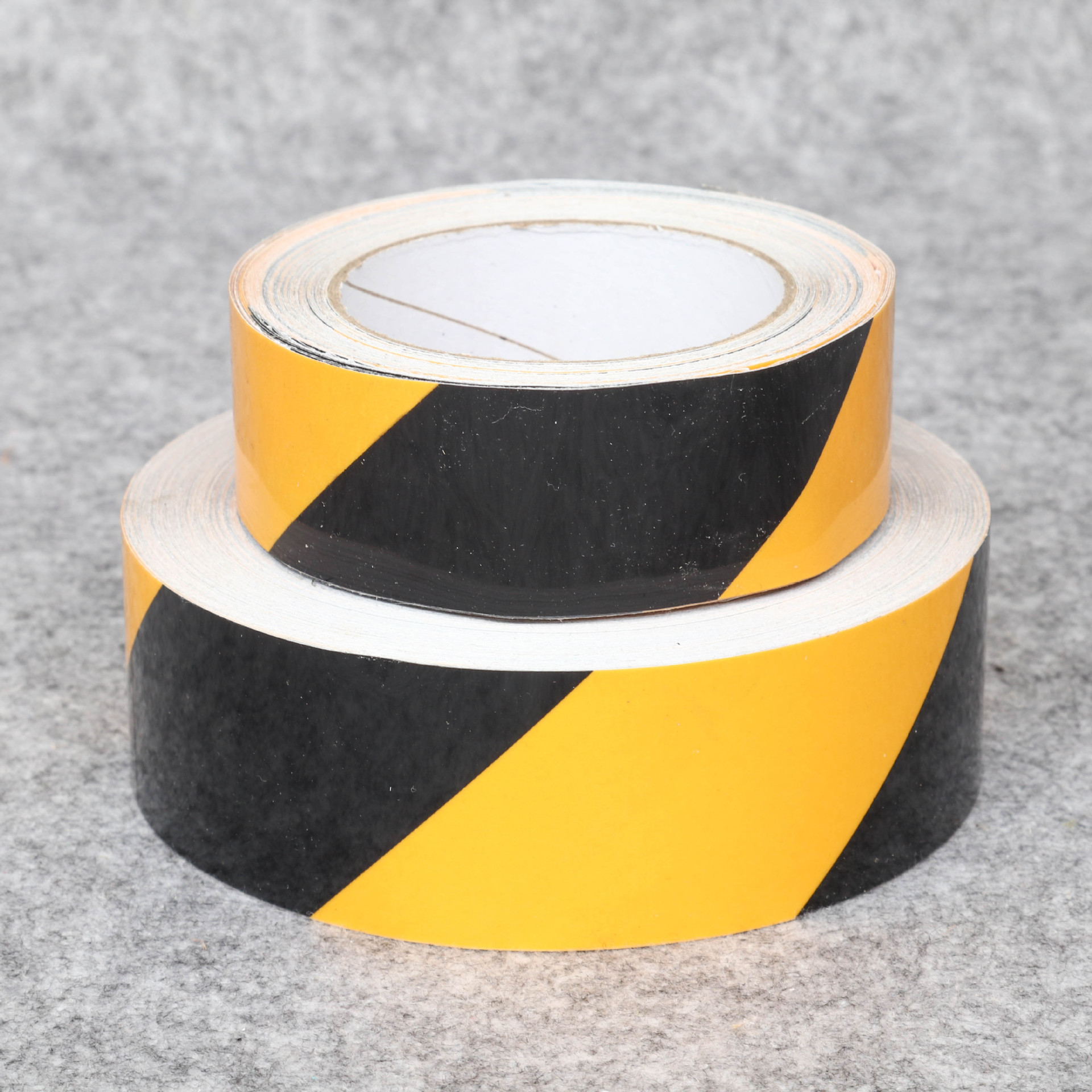 消防安全反光条黑黄红道路交通反光膜警戒线 警示胶带反光条