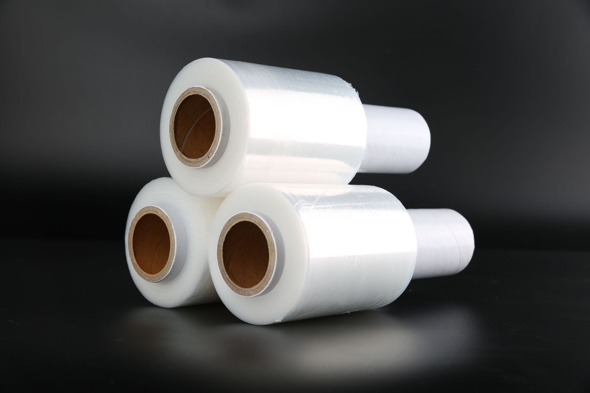 PE Hand Wrapping Film Stretch Wrap Waterproof Seal with Handle Packaging Film Moisture-Proof Stretch Wrap Factory Direct Sales