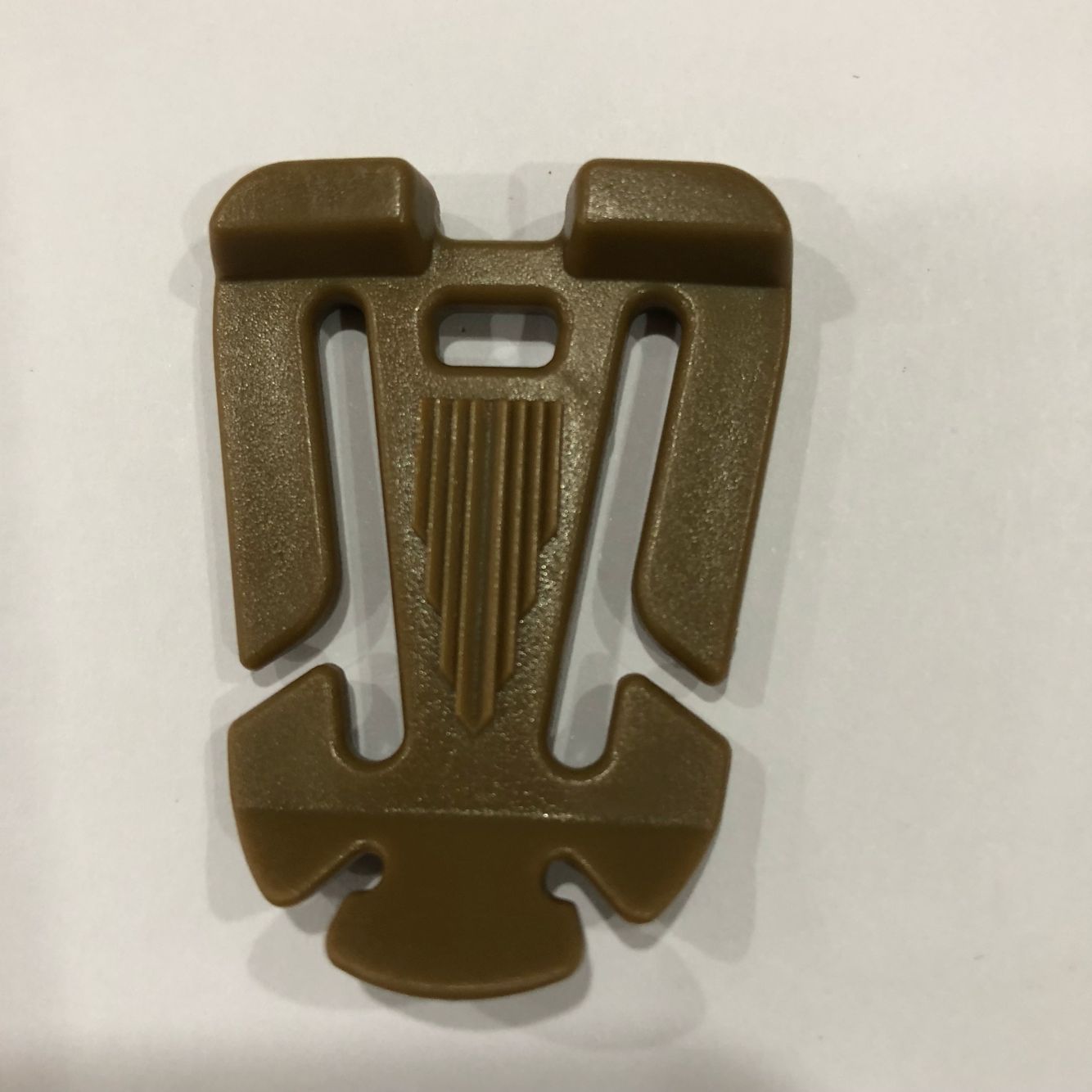 由于扣具材料,大小,颜色,款式不一,价格也不等,详细请咨询客服,根据