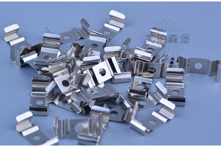 工厂定制灯具u型弹簧片 t4日光灯卡扣 t4一体灯管支架挂板