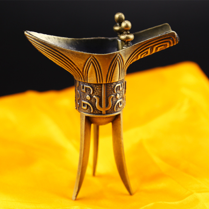 仿古爵杯酒尊仿青铜器酒樽古代家居金属工艺品礼品乾隆杯古董摆件