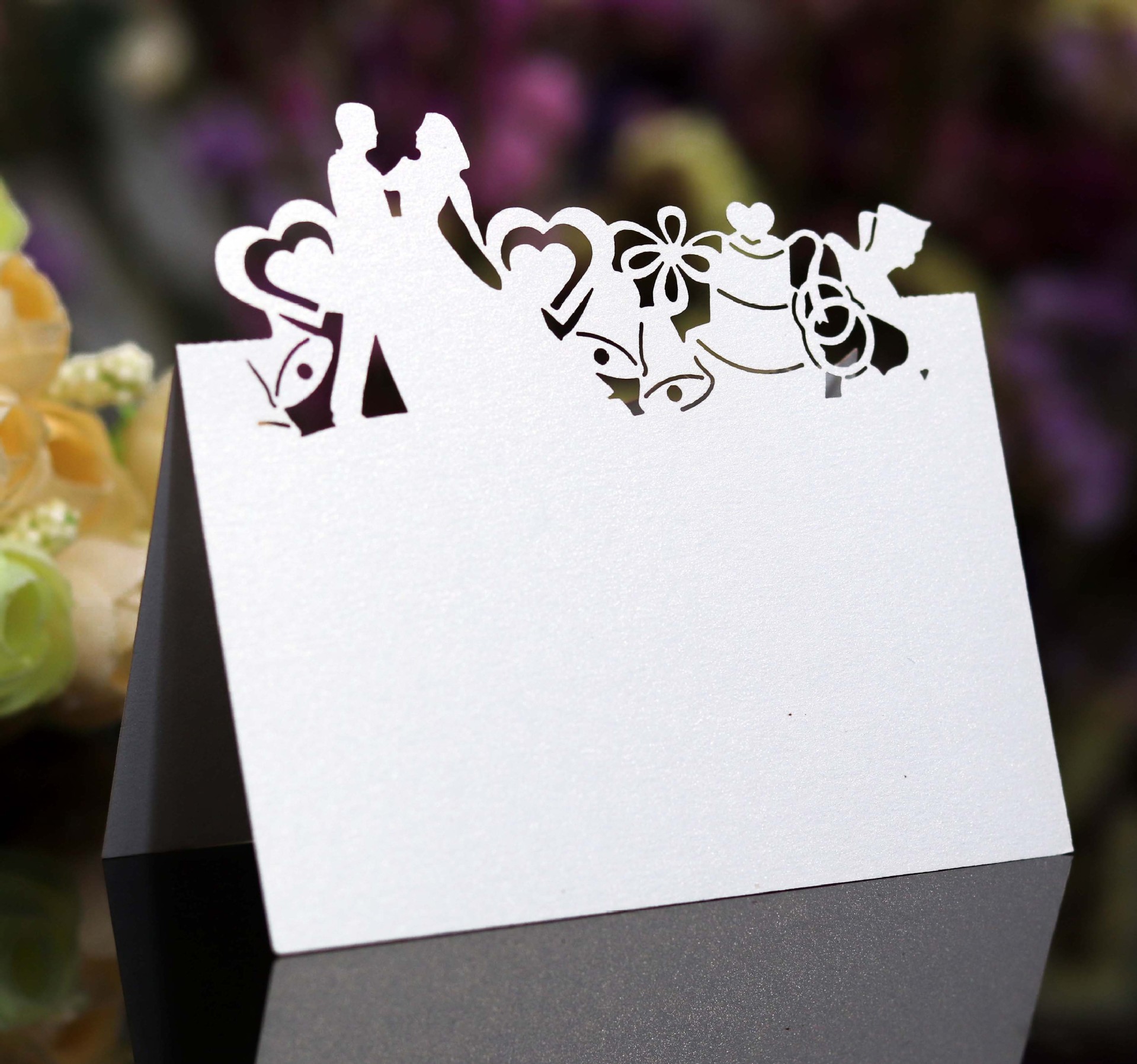 婚礼激光镂空蝴蝶席位卡 立体桌位卡 白色新郎新娘签到台 纸卡片