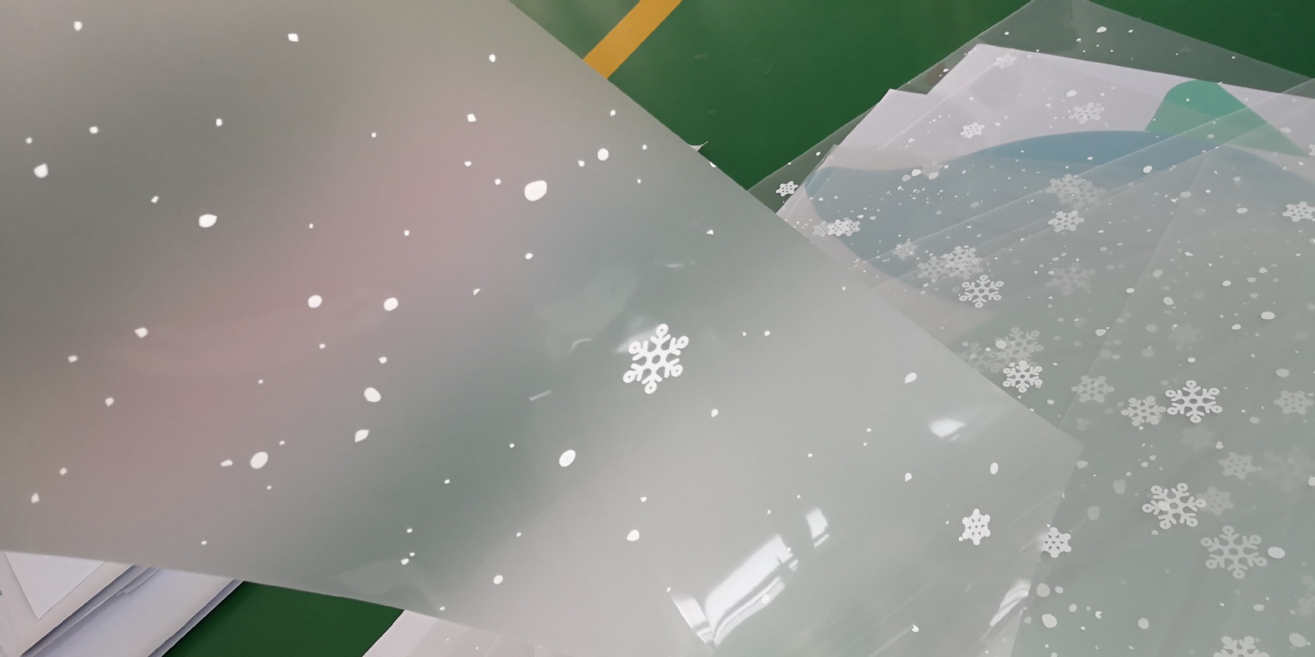 上海工厂uv超透彩白彩橱窗贴透明贴静电膜磨砂贴广告喷绘定制