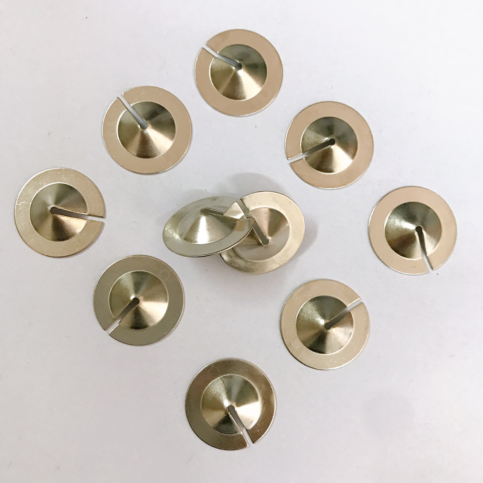 6铁镀镍圆铁片中间开槽 五金冲压椎度圆铁帽37*0.6-阿里巴巴