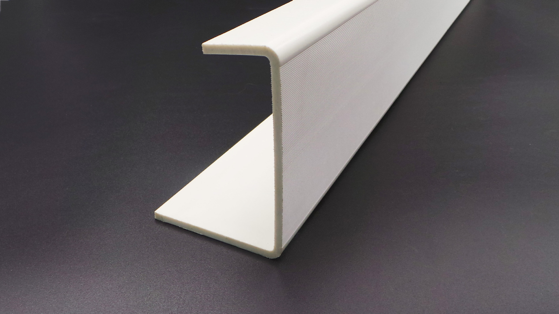 厂家直销 pvc方形塑料护栏 pvc挤出扶手 耐酸碱 条纹防滑美观