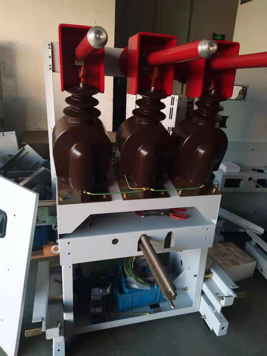 pt中置式隔离手车厂家,价格及详细参数