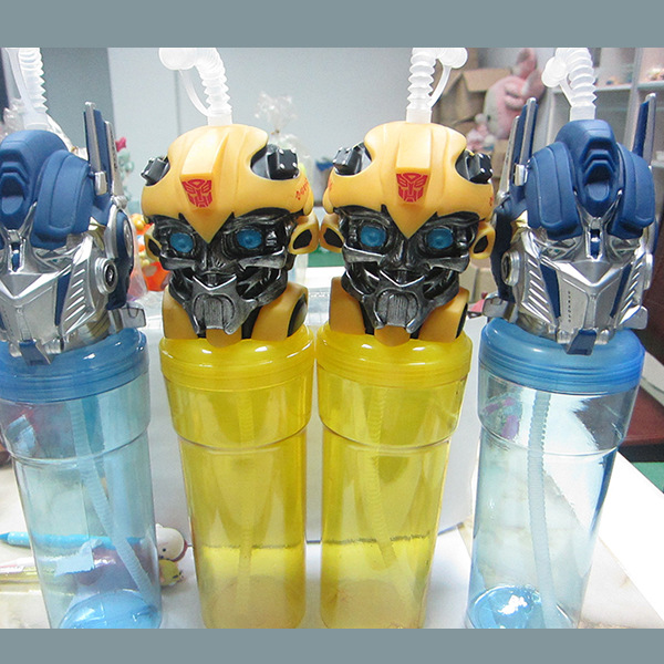 机器人塑料水壶