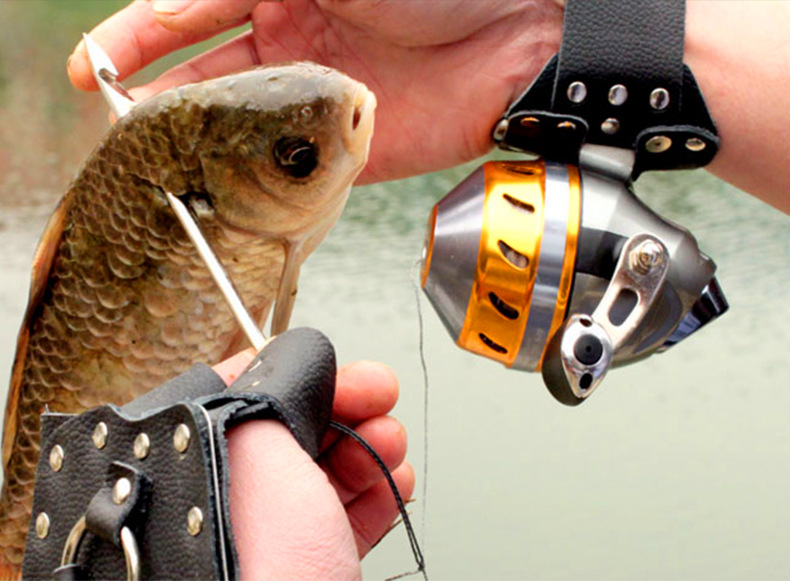 弹弓鱼镖射鱼单卡内穿皮筋打鱼射鱼皮进组护手套装射鱼轮鸡尾酒