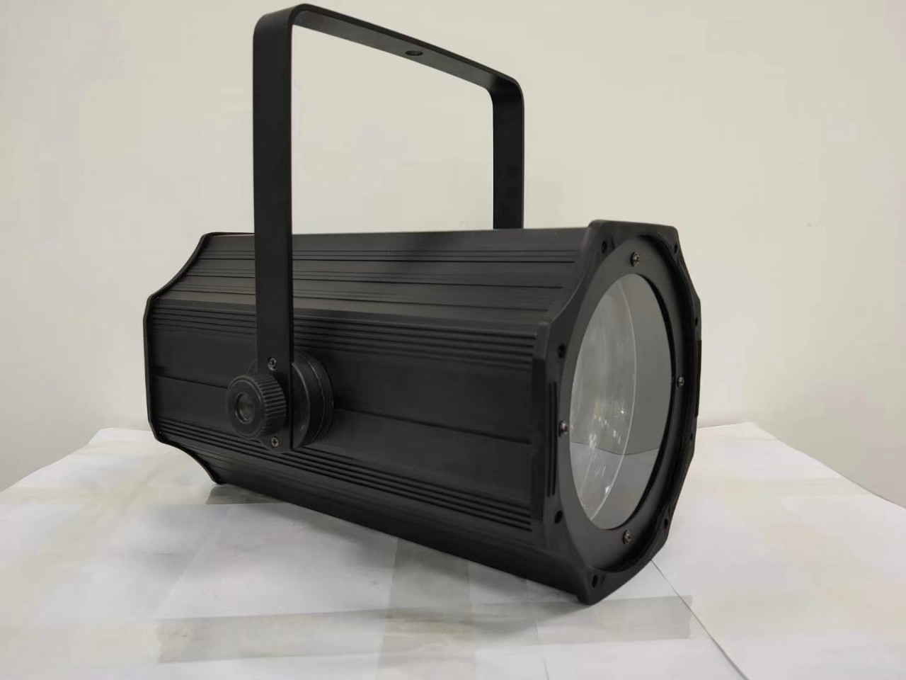 舞台200瓦调焦面光灯cob面光灯婚礼剧院效果灯