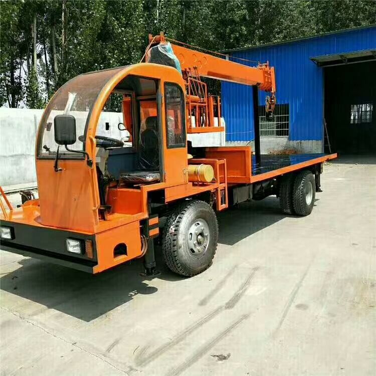 小型自制四不像随车吊四驱农用四不像随车吊拖拉机吊厂