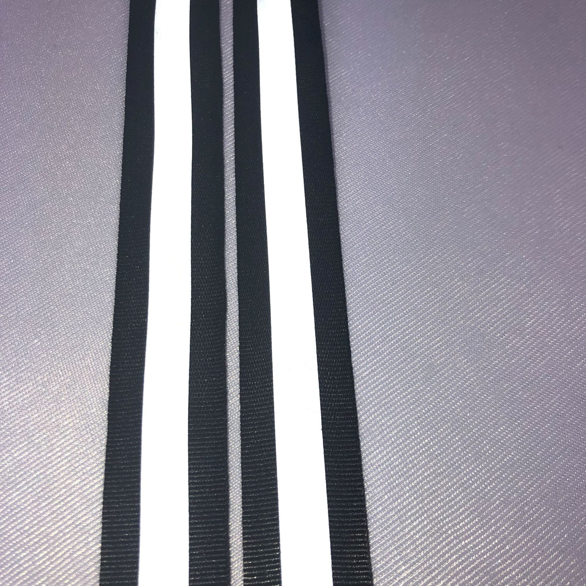 反光带 1cm现货高亮警示荧光银色跳点包边反光尼龙宠物反光织带