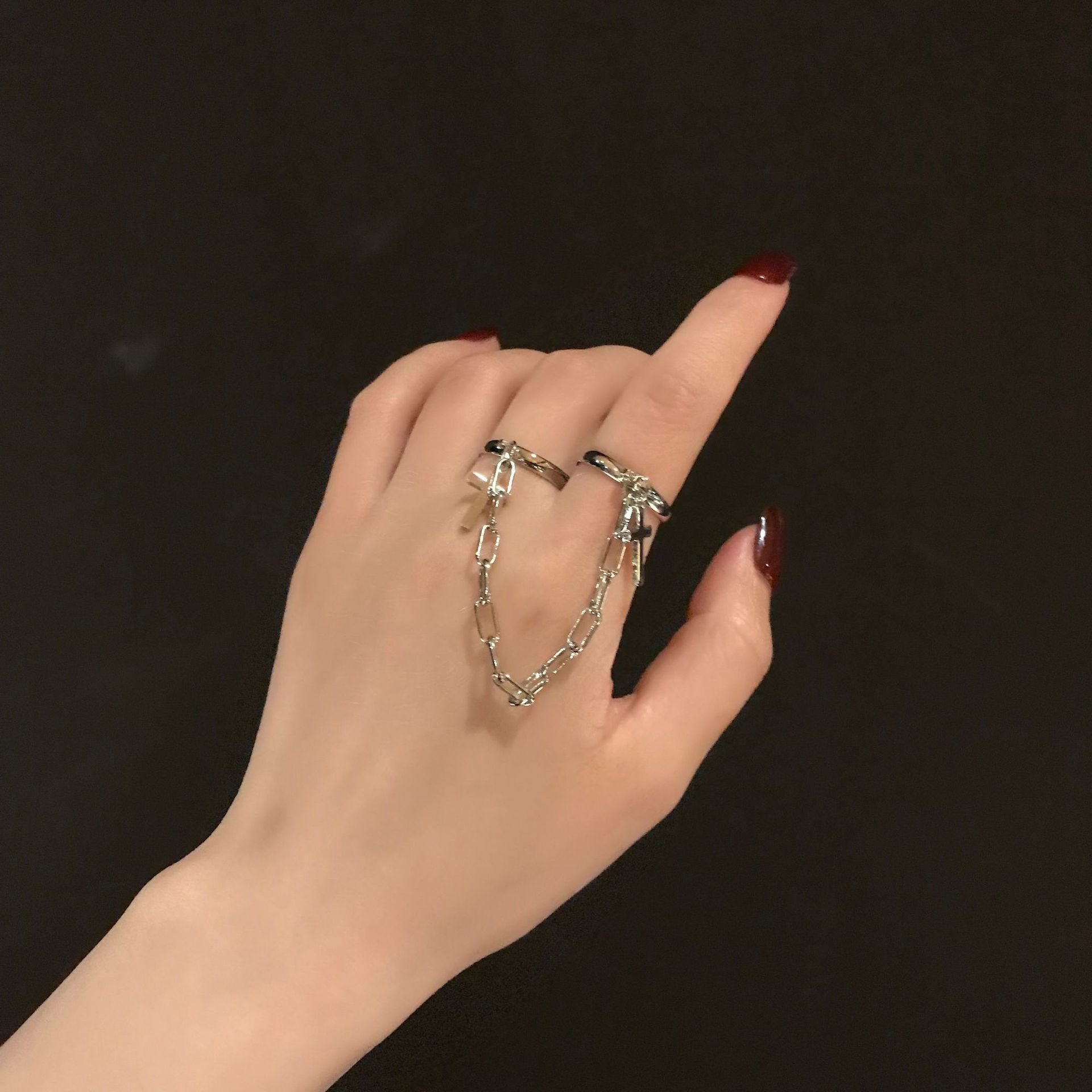 个性朋克风开口十字架连体戒指超酷蹦迪链条双指戒暗黑系食指戒女