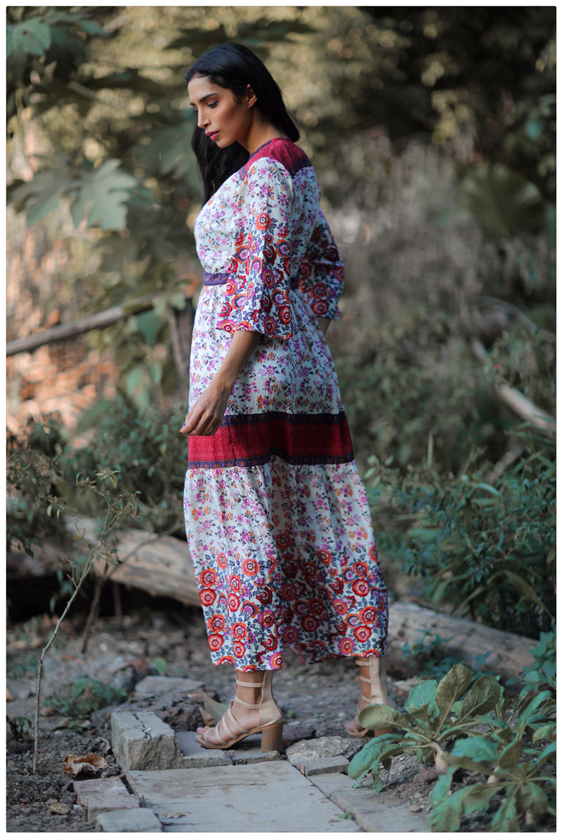 亚马逊欧美波西米亚异域风短袖v领流苏系带碎花连衣裙长裙柬埔寨