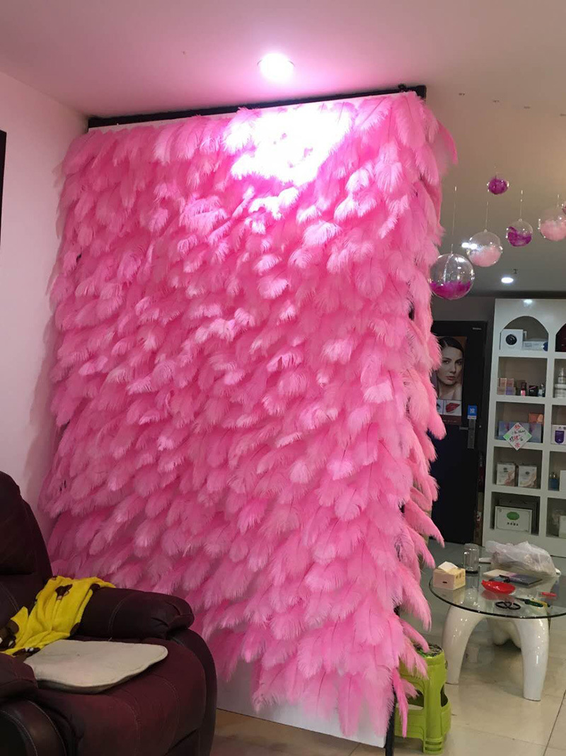 粉色网红羽毛背景墙 婚庆店铺打卡拍照打装饰 粉红色鸵鸟毛