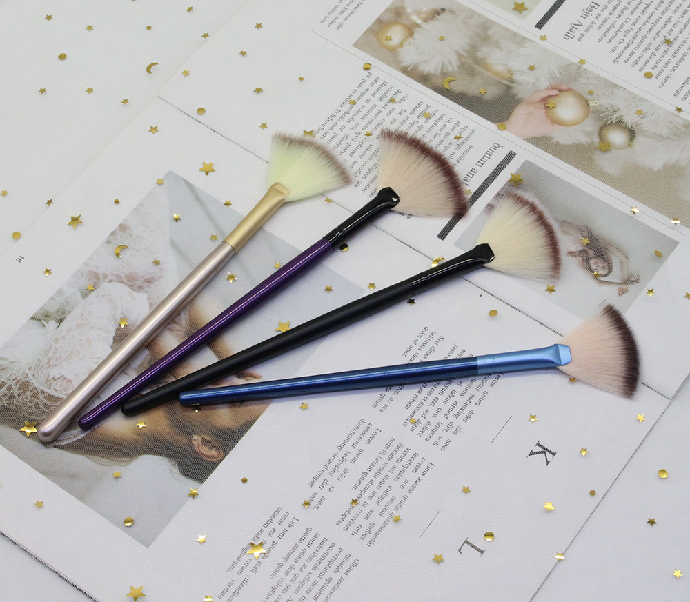 单支大号扇形化妆刷小扇形化妆刷散粉刷余粉刷美妆工具现货出售