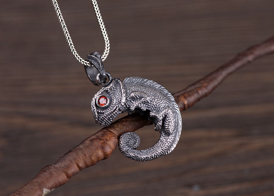 金鹿王 s925银复古工艺 男款时尚欧美泰银红眼蜥蜴吊坠 项坠饰品