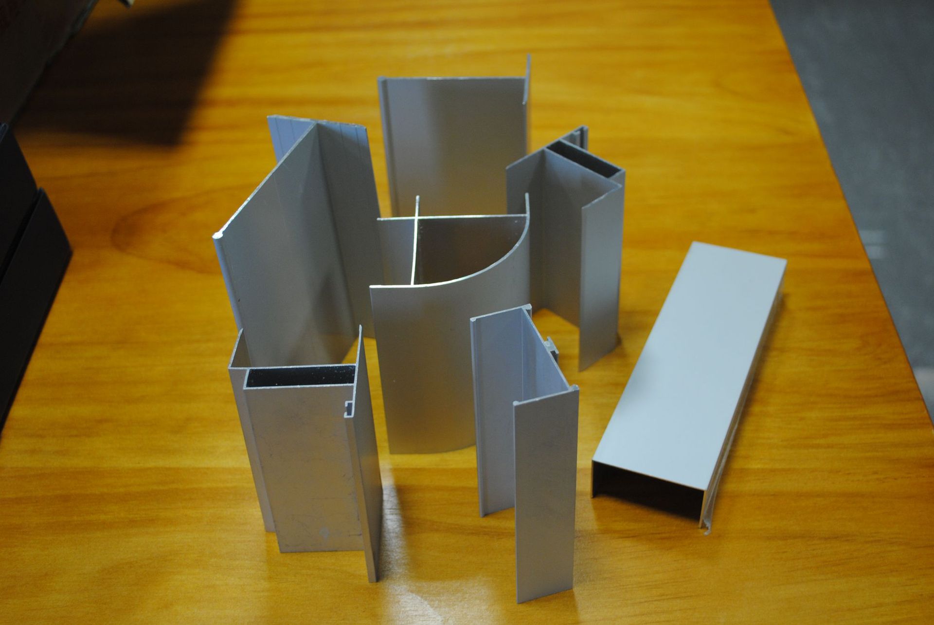 热销50系列活动板房净化铝型材窗料及压线 无尘车间铝合金型材