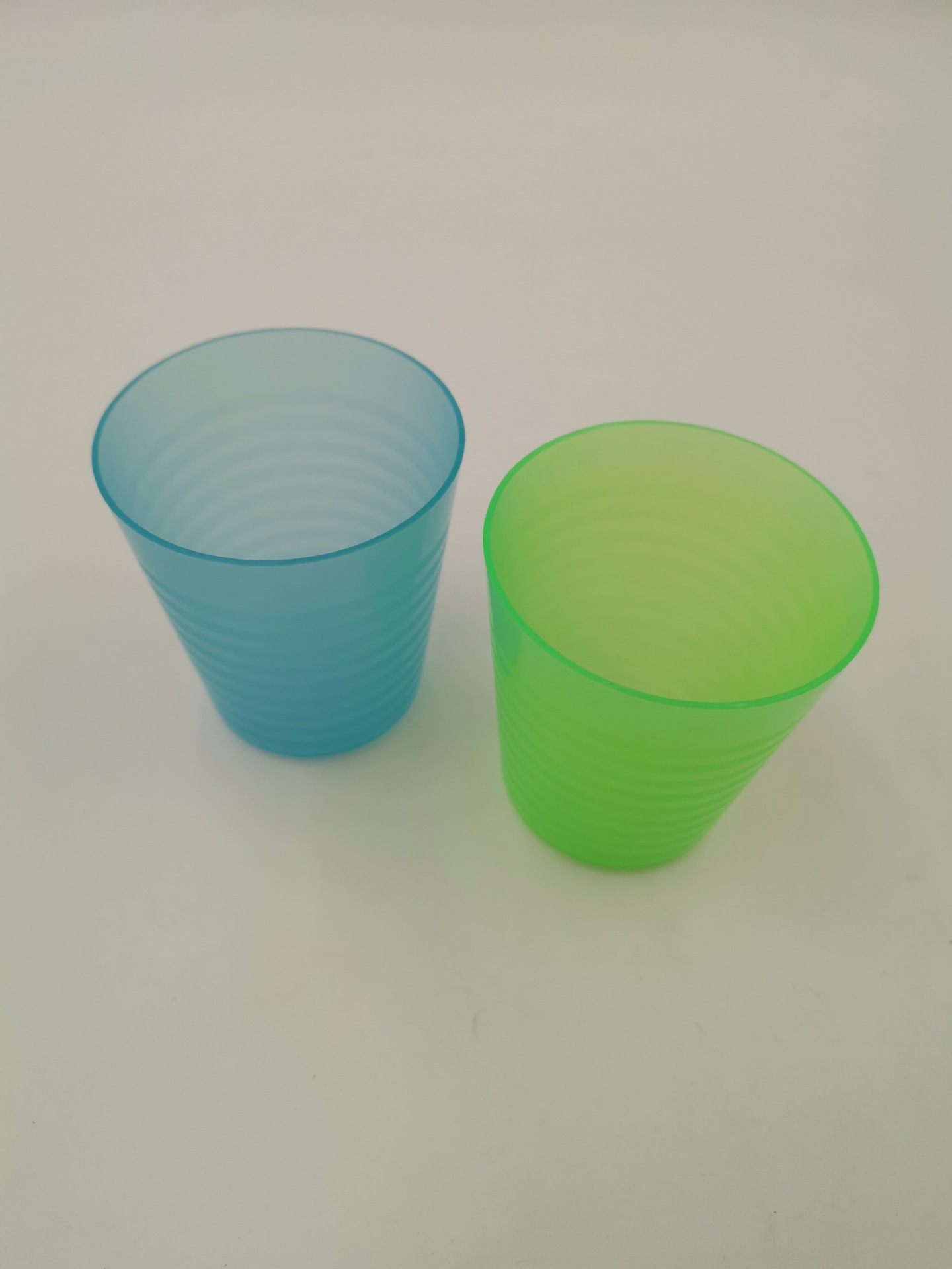 高质量pp塑料杯 精美条纹儿童水杯 户外饮料杯 可多次使用