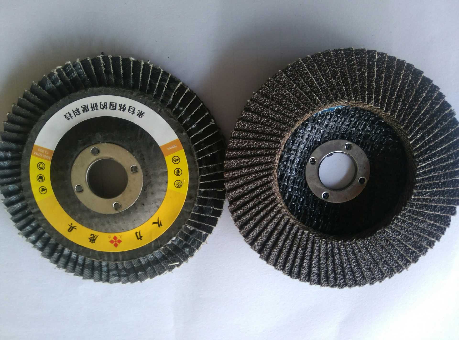 100型 75小网盖 煅烧黑砂 打磨抛光百叶片 百叶轮 百页片 百页轮