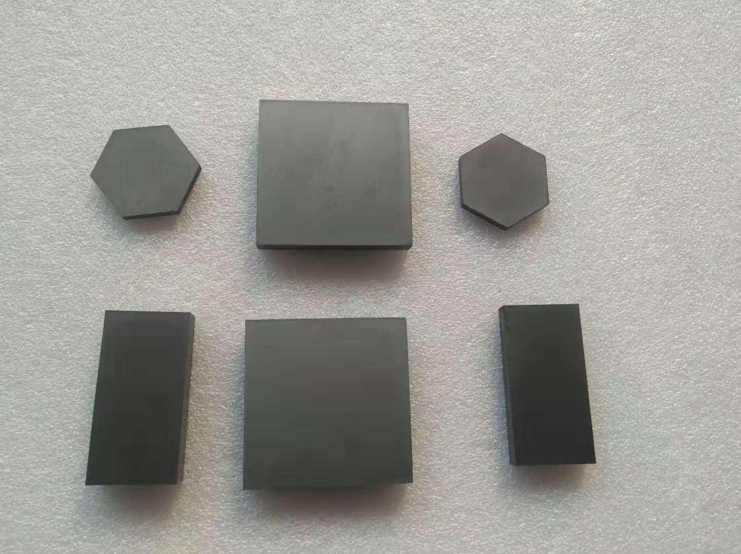 厂家生产 装甲片 碳化硼陶瓷防弹片 防弹板 背心插板 陶瓷复合板