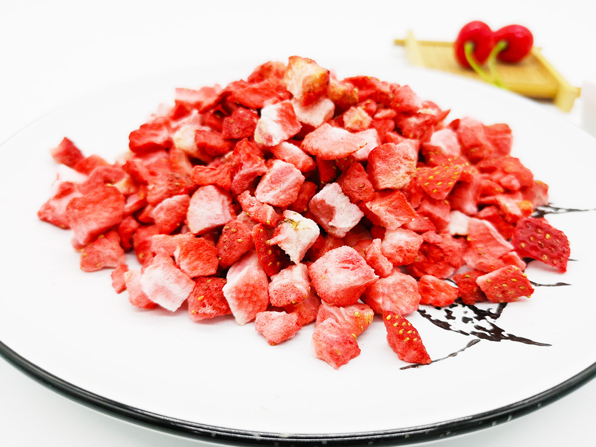 冻干草莓粒原味蛋糕装饰甜品烘培原料草莓粒fd草莓粒草莓干批发