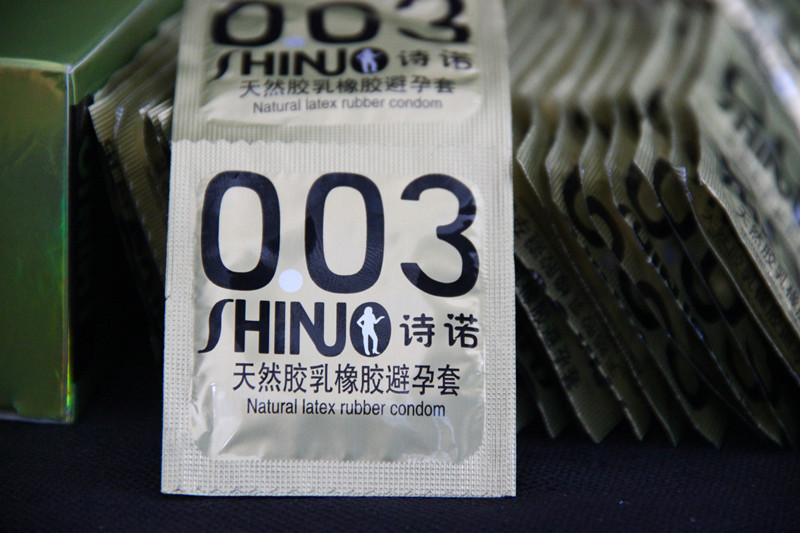 诗诺003避孕套100只装夜场服务套安全套光面大油量超薄成人性用品