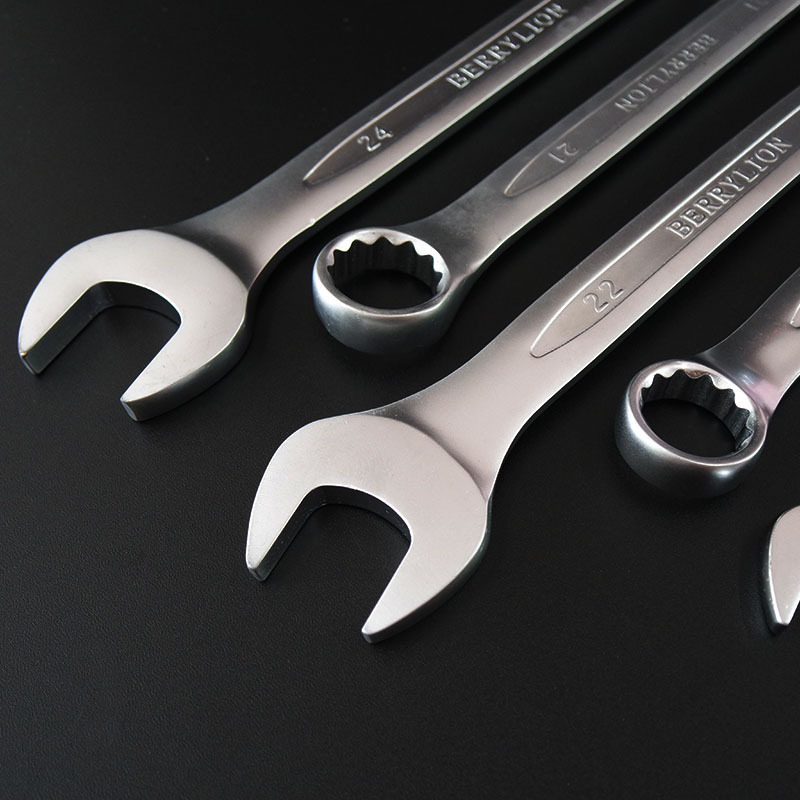 97成交674把日本狮t型棘轮螺丝攻扳手丝攻板手 m3-m8丝锥扳手0660.