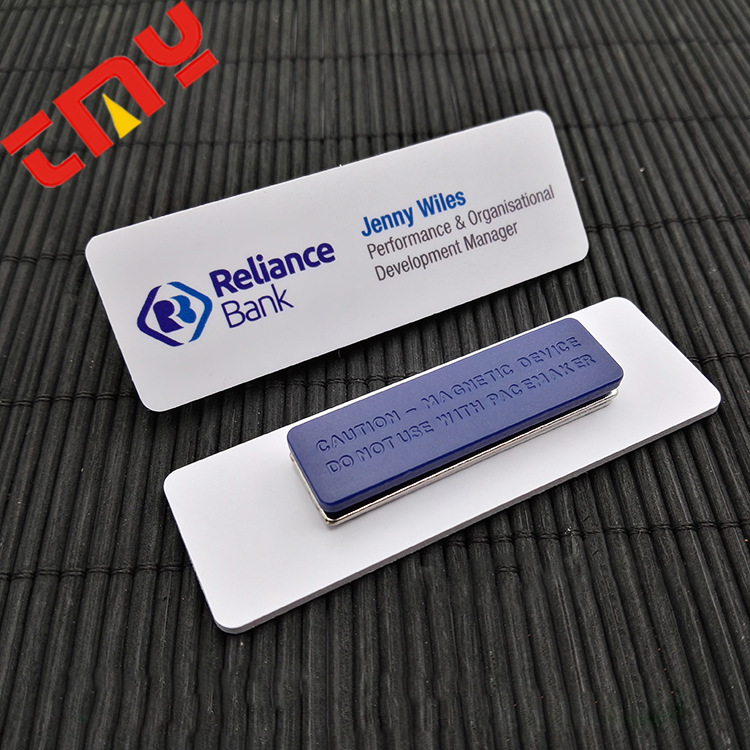 哑面塑料胸牌 高档pvc胸牌 pvc塑料胸牌制作