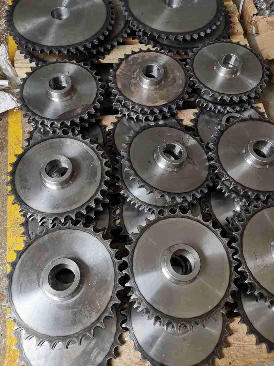 定做非标链轮2082大节距链轮p100/125双节距输送链条50.8涂装链条