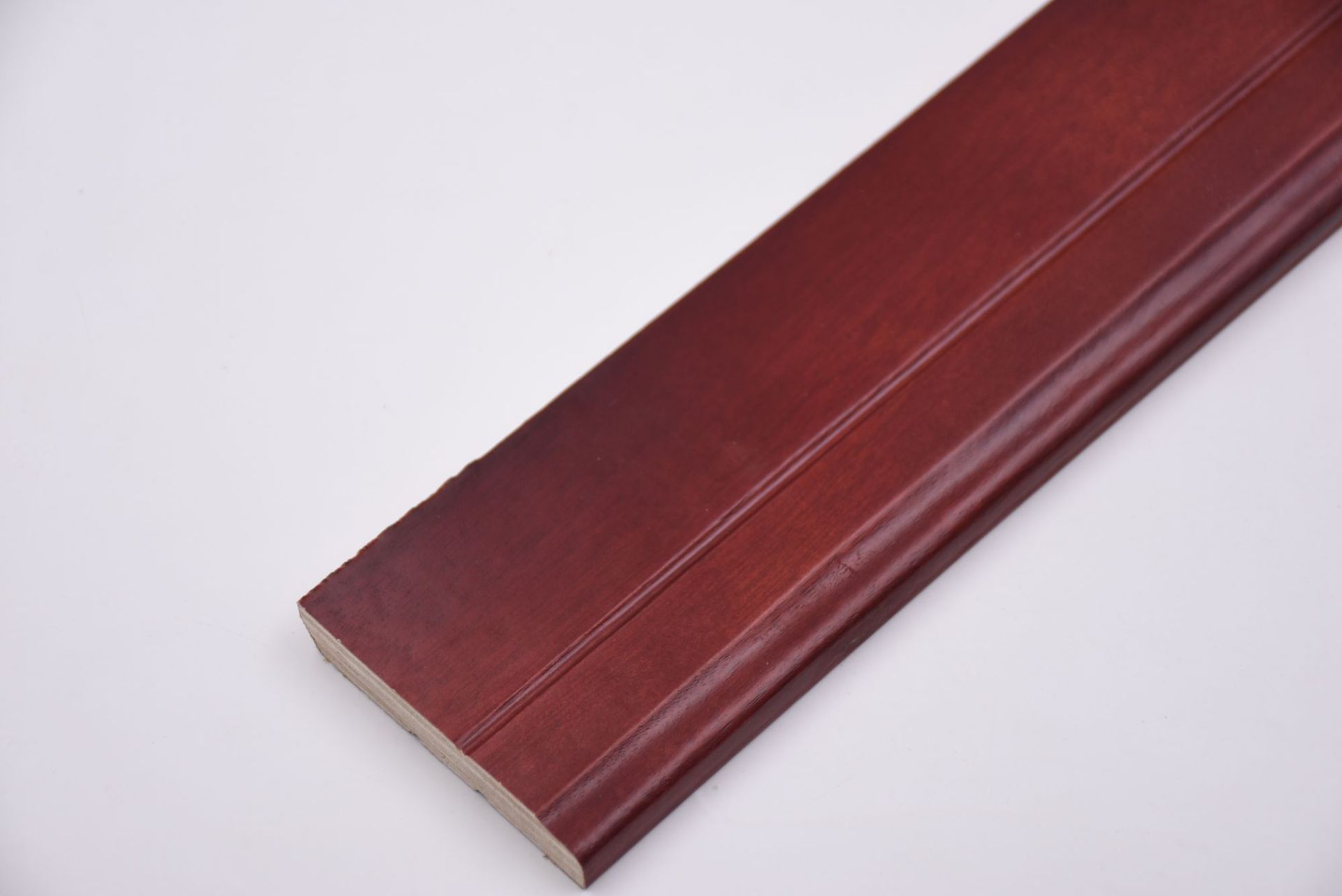 实木复合踢脚线 多层杉木工装地脚线 木纹瓷砖橱柜处理角线