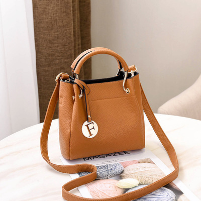 cc包包女2019新款潮小包ins超火包韩版少女小挎包百搭斜