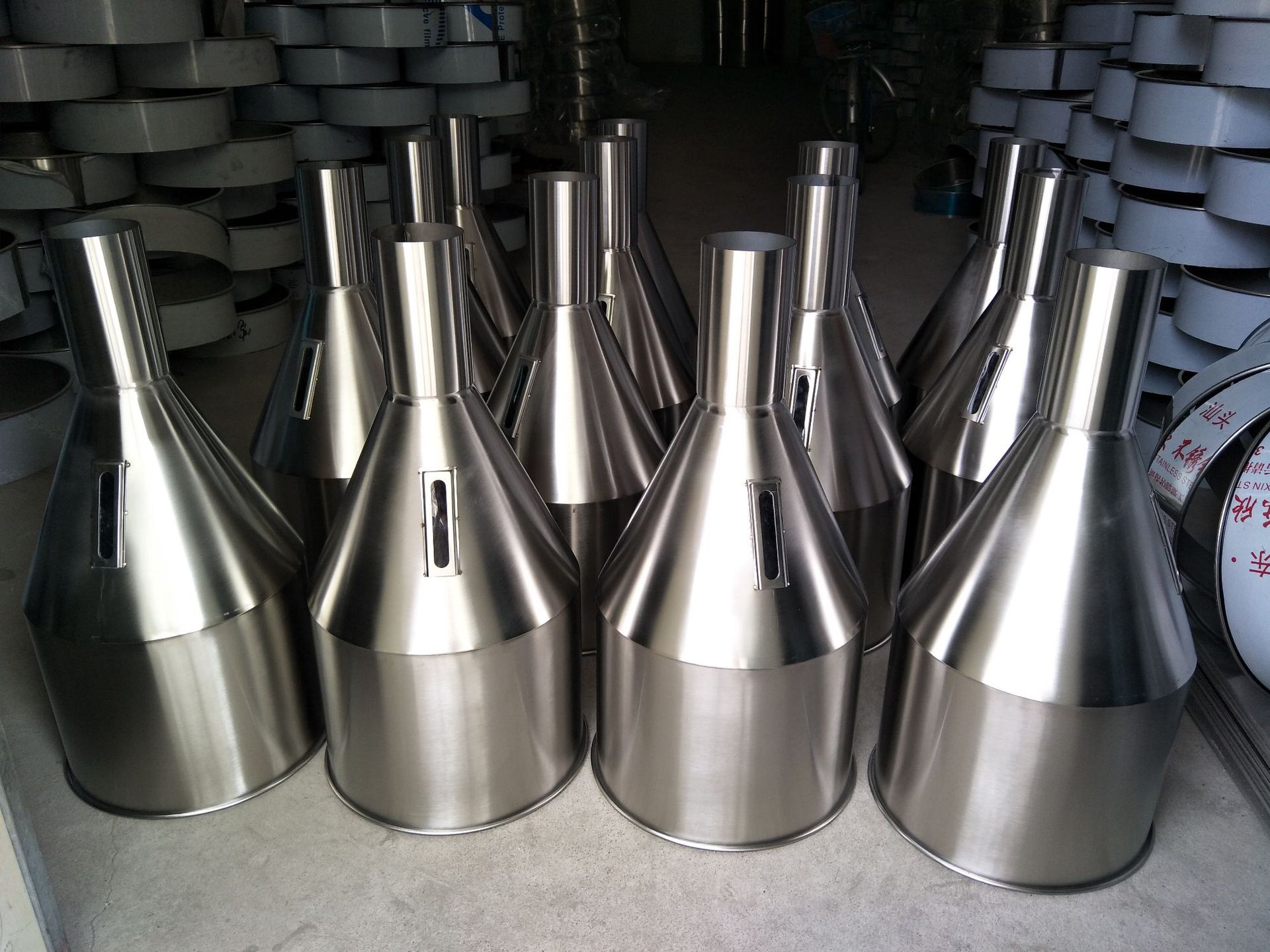 厂家直销 不锈钢锥形料斗 自动包装机配件料斗 定制不锈钢下料斗