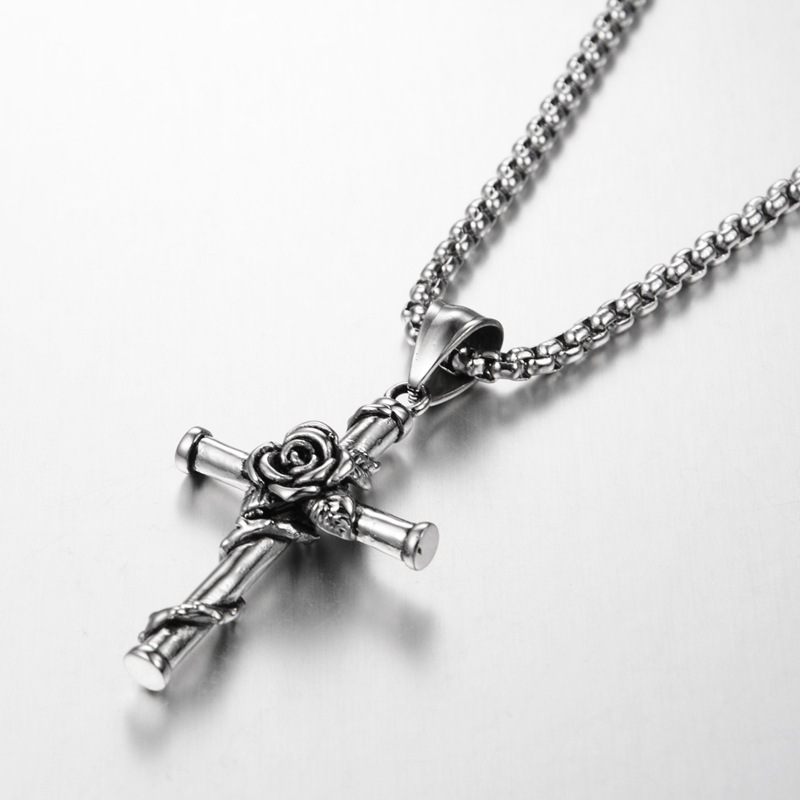 2019款欧美夜店嘻哈时尚个性玫瑰十字架钛钢项链挂饰男女款91028e