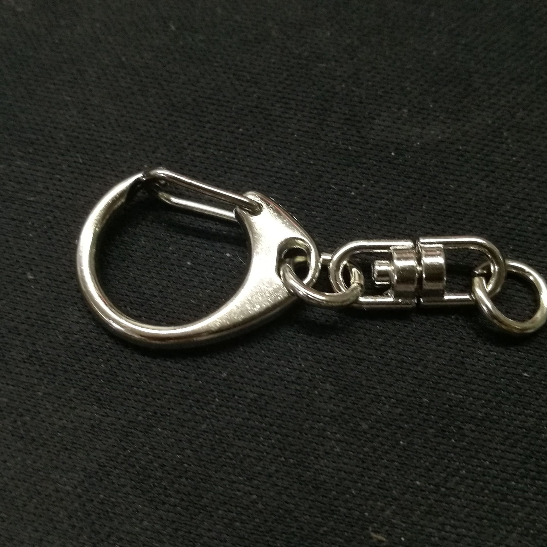 【厂价直销】促销热卖中c字扣五金饰品小扣子合金扣欢迎来电取样