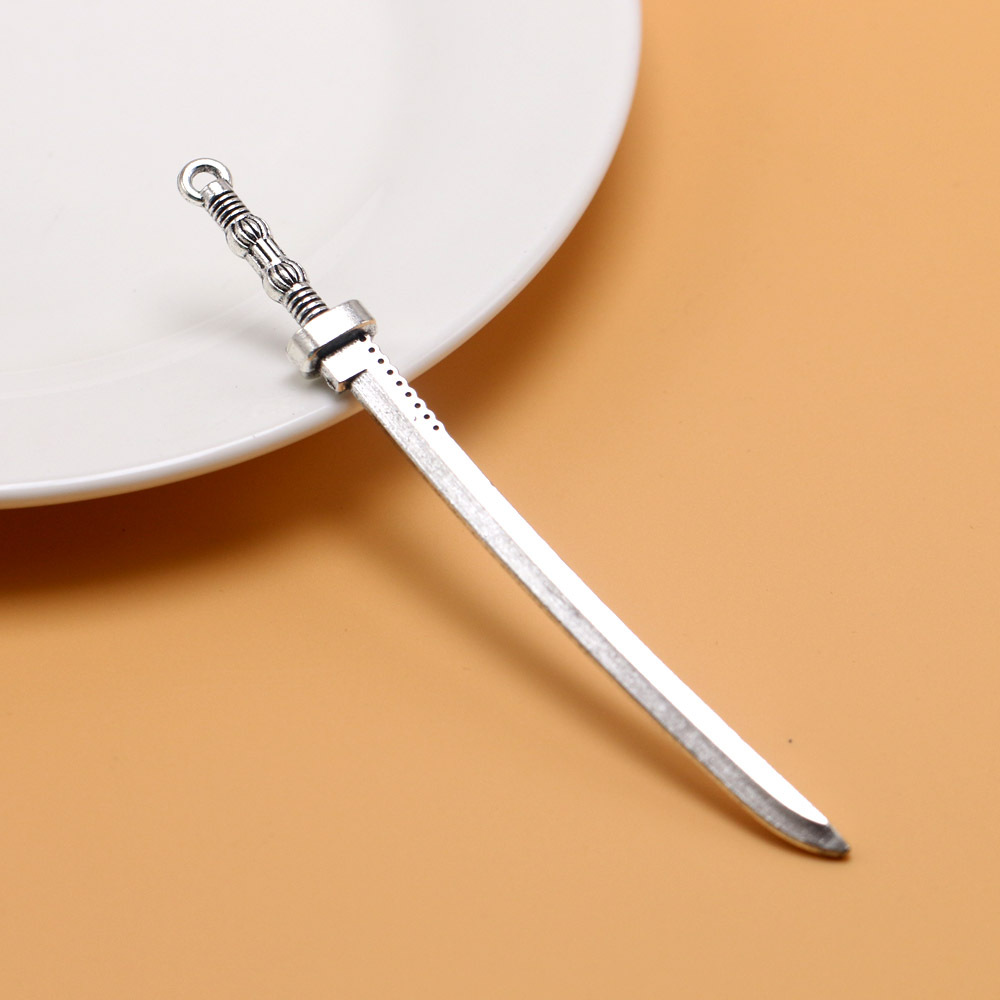 外贸热销合金长刀挂件军刀吊坠106mm diy饰品配件手工材料批发