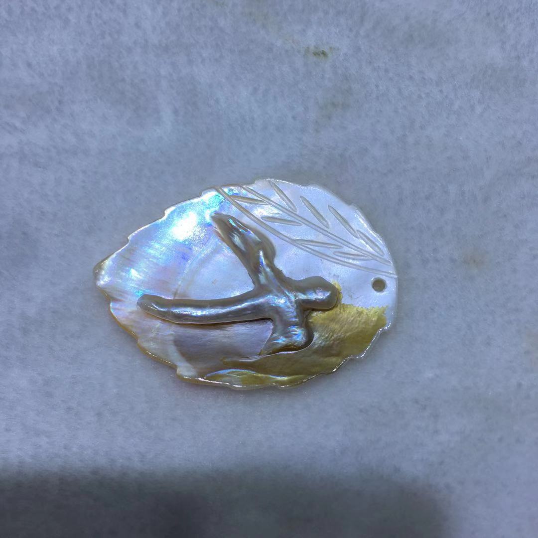 纯手工雕刻蚌壳挂件海水珍珠蚌壳摆件小额批发精致