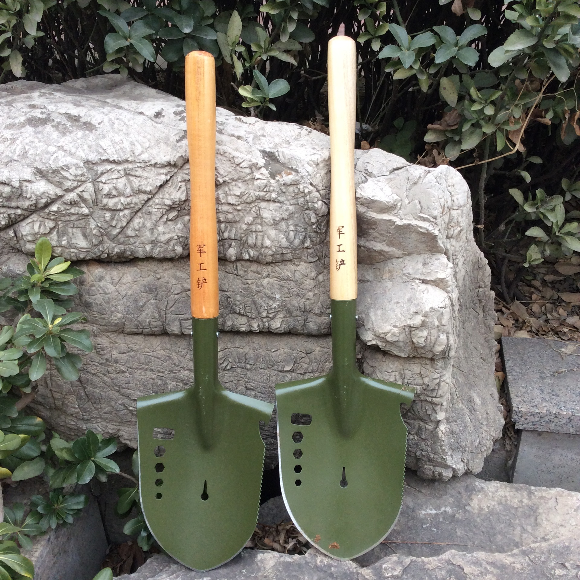 正品工兵木柄 205铲子户外铲铁锹军工锹老军锹急救铲钓鱼铲车载