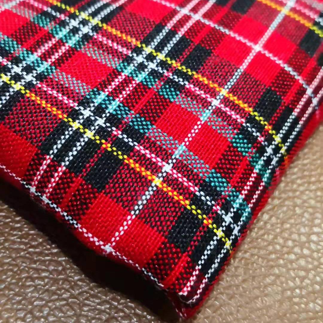 现货当天发货tr 中长无弹苏格兰格子布平纹工艺品面料 沙滩裤面料