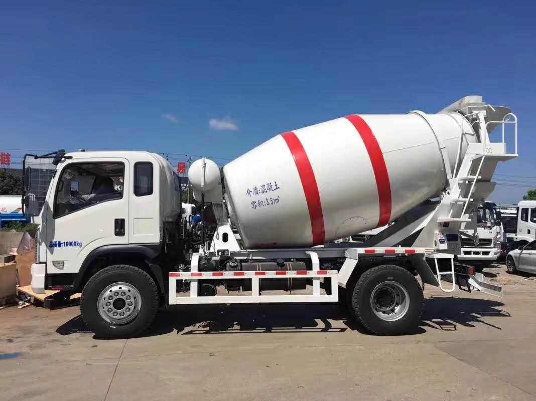 7方大运运途搅拌运输车 水泥搅拌车厂家 混凝土搅拌罐车价格