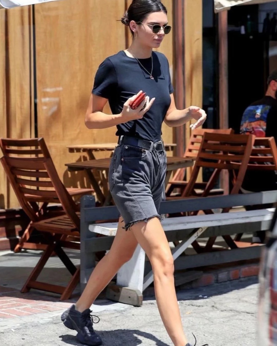 欧美ins肯豆街拍同款高腰毛边骑行牛仔中裤女潮直筒修身牛仔短裤